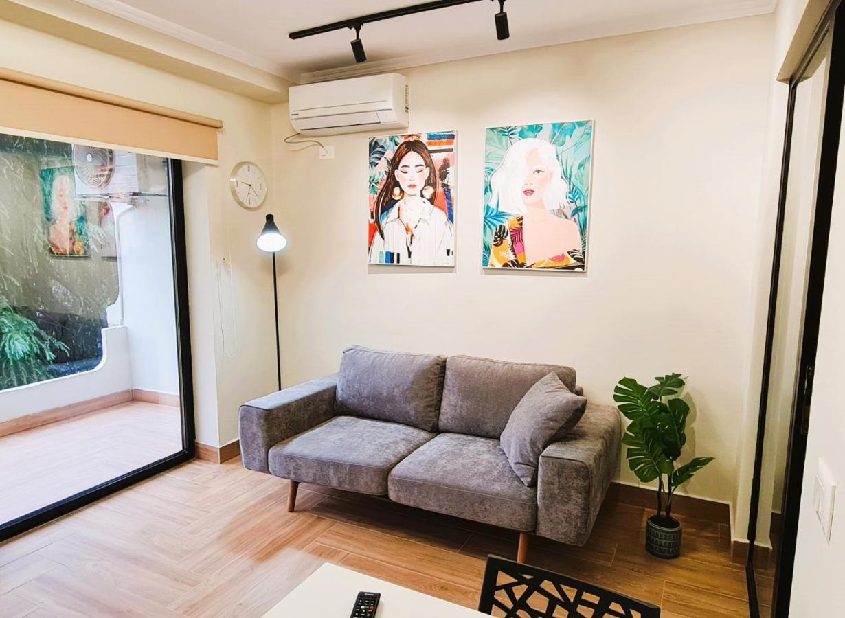 2V1 - Center Apartment 1 Tirana Kültér fotó